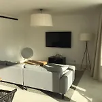 Apartamento New In Higueron West