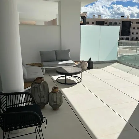 Apartment New In Higueron West