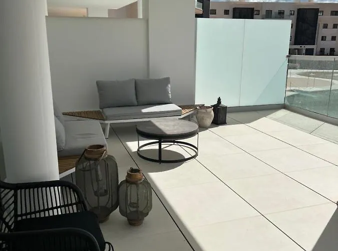 Apartment New In Higueron West