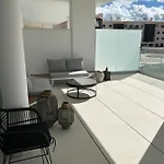 Διαμέρισμα New In Higueron West