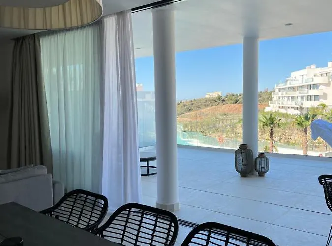 New In Higueron West