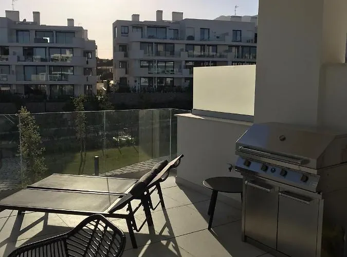 New In Higueron West *